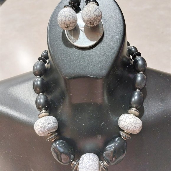 FASHION JEWELRY Women's Statement Necklace Set w/Earrings - Black/Marbled - Picture 5 of 9